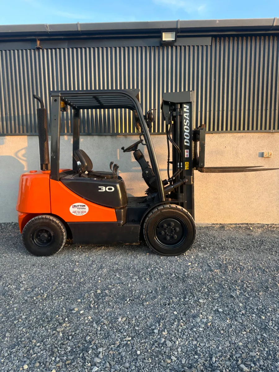 Doosan D30S-5 Forklift - Image 4
