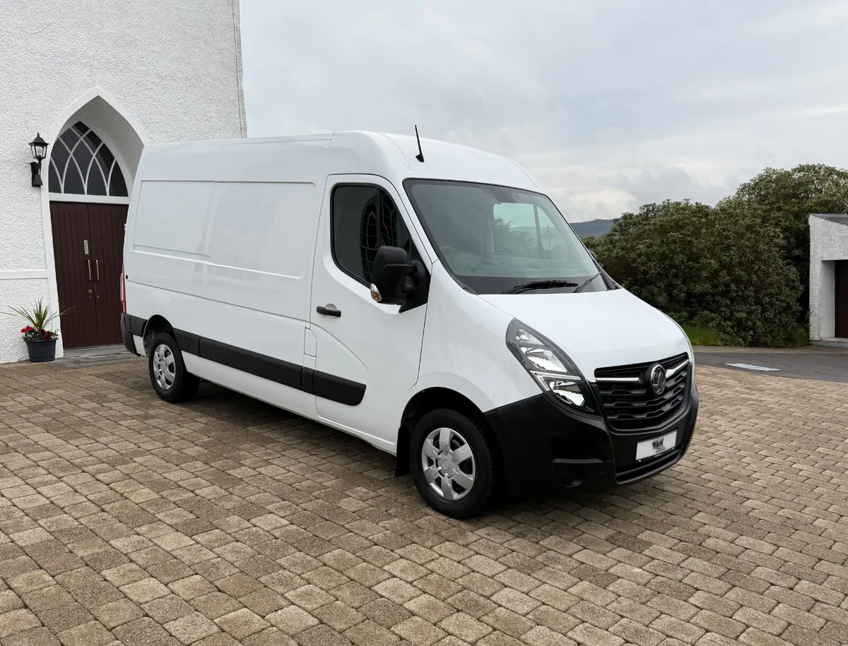 2020 (202 Reg) Vauxhall Movano Business+ MWB - Image 1