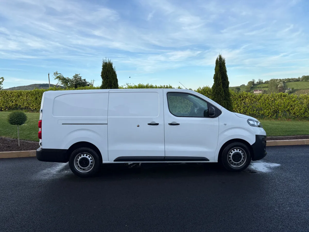 Opel Vivaro 2021 - Image 2