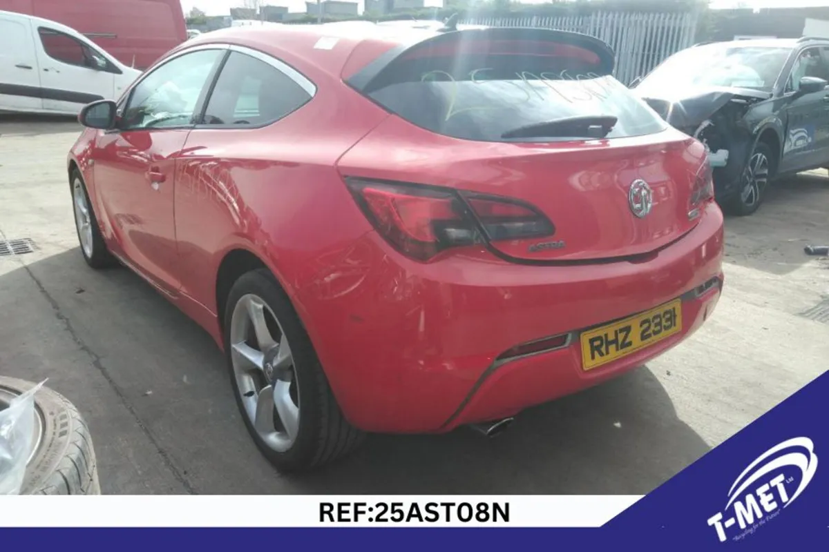 2012 VAUXHALL ASTRA BREAKING FOR PARTS - Image 4