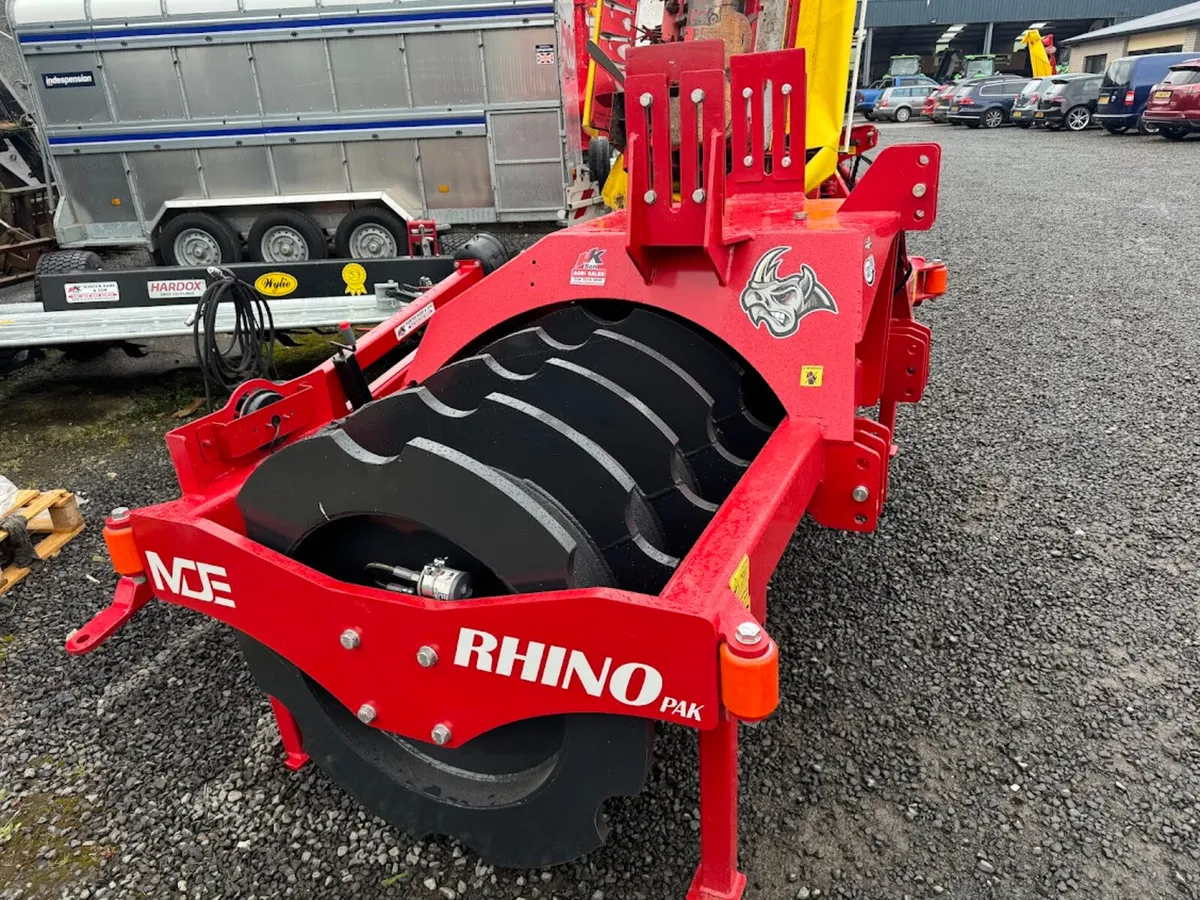 New MDE Rhinopak 3 Ton Silage Compactor - Image 4