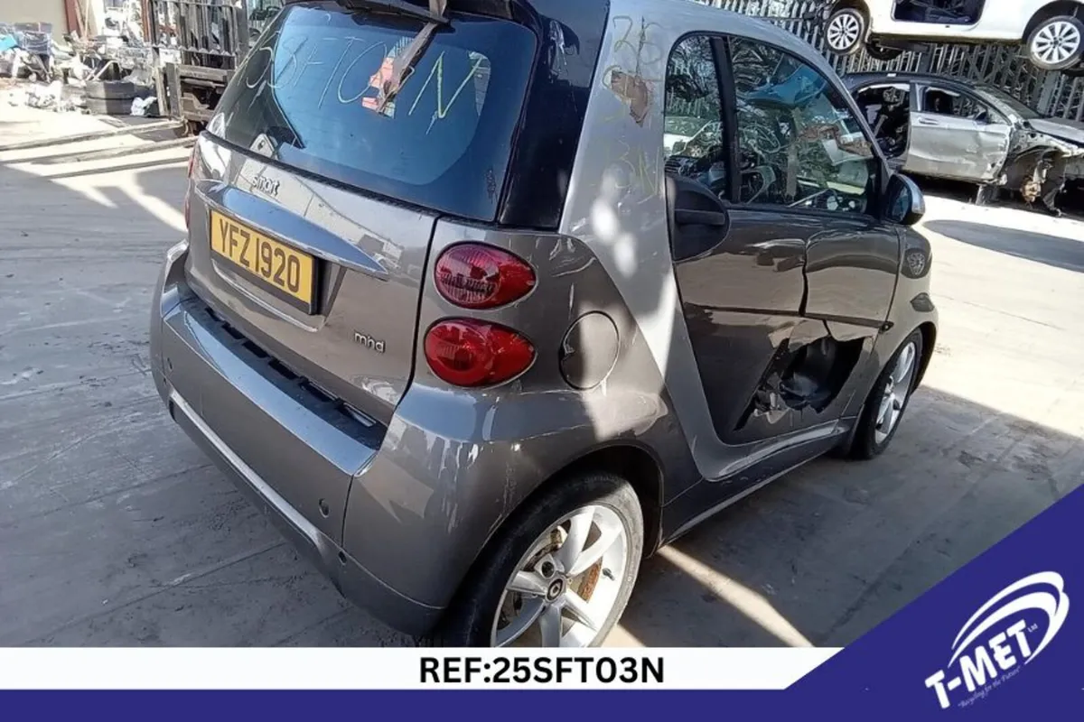 2012 SMART FORTWO BREAKING FOR PARTS - Image 4