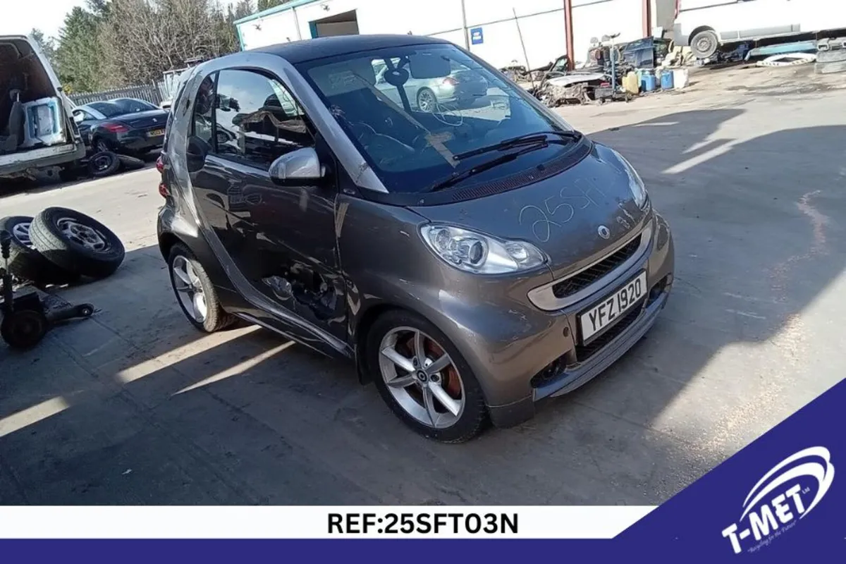 2012 SMART FORTWO BREAKING FOR PARTS - Image 2