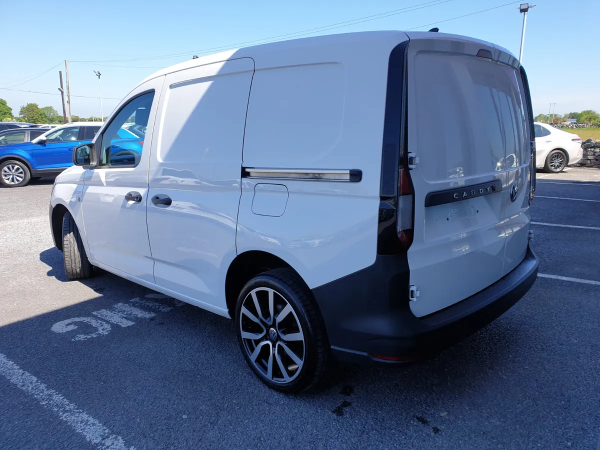 VOLKSWAGEN CADDY 2.0TDI - Image 4