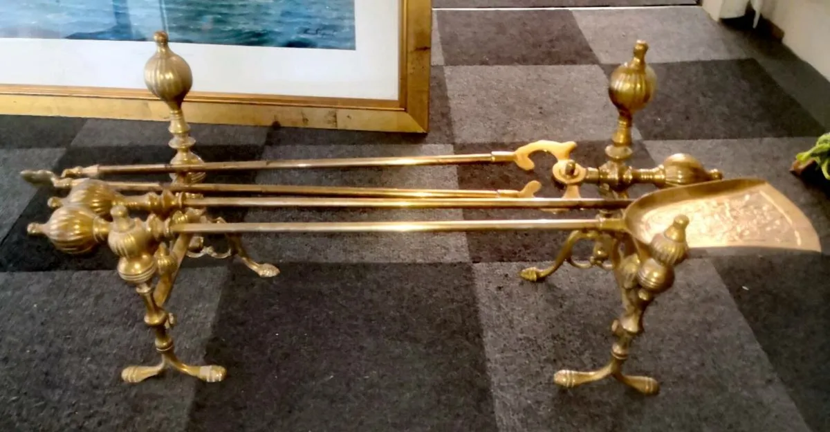 Large heavy solid brass companion set - Image 1