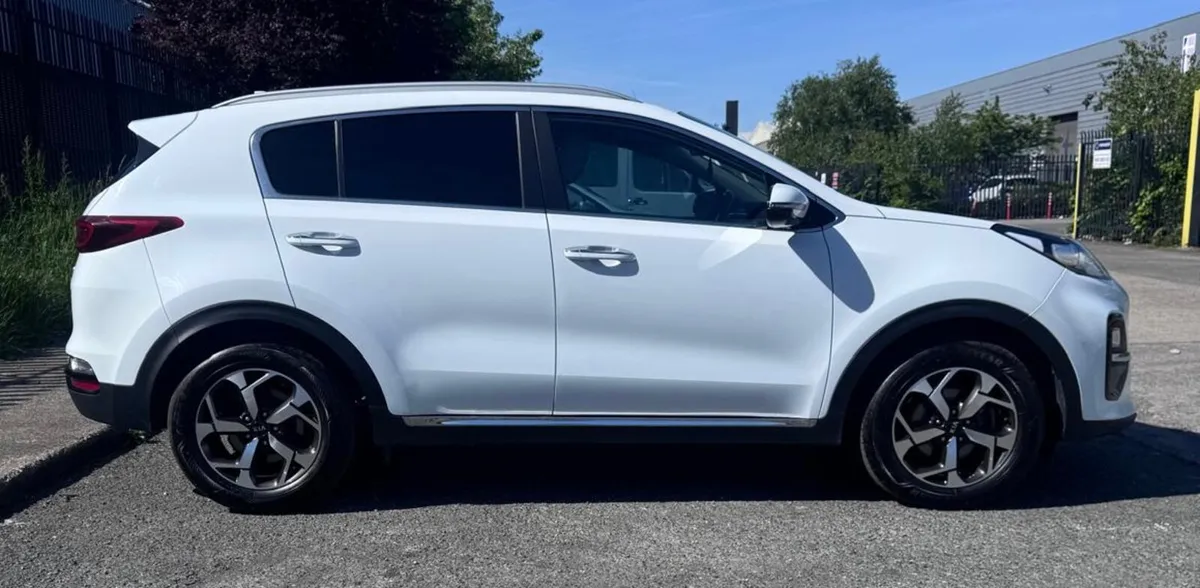 202D Kia Sportage Mild Hybrid Commercial - Image 3