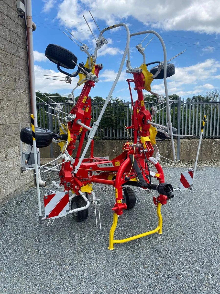 New Pottinger Hit 6.61 Tedder - €10,569 + VAT - Image 2