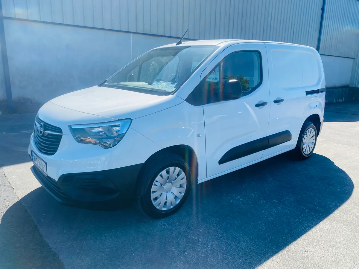 211 Opel Combo 1.5 €11,450 + VAT - Image 1