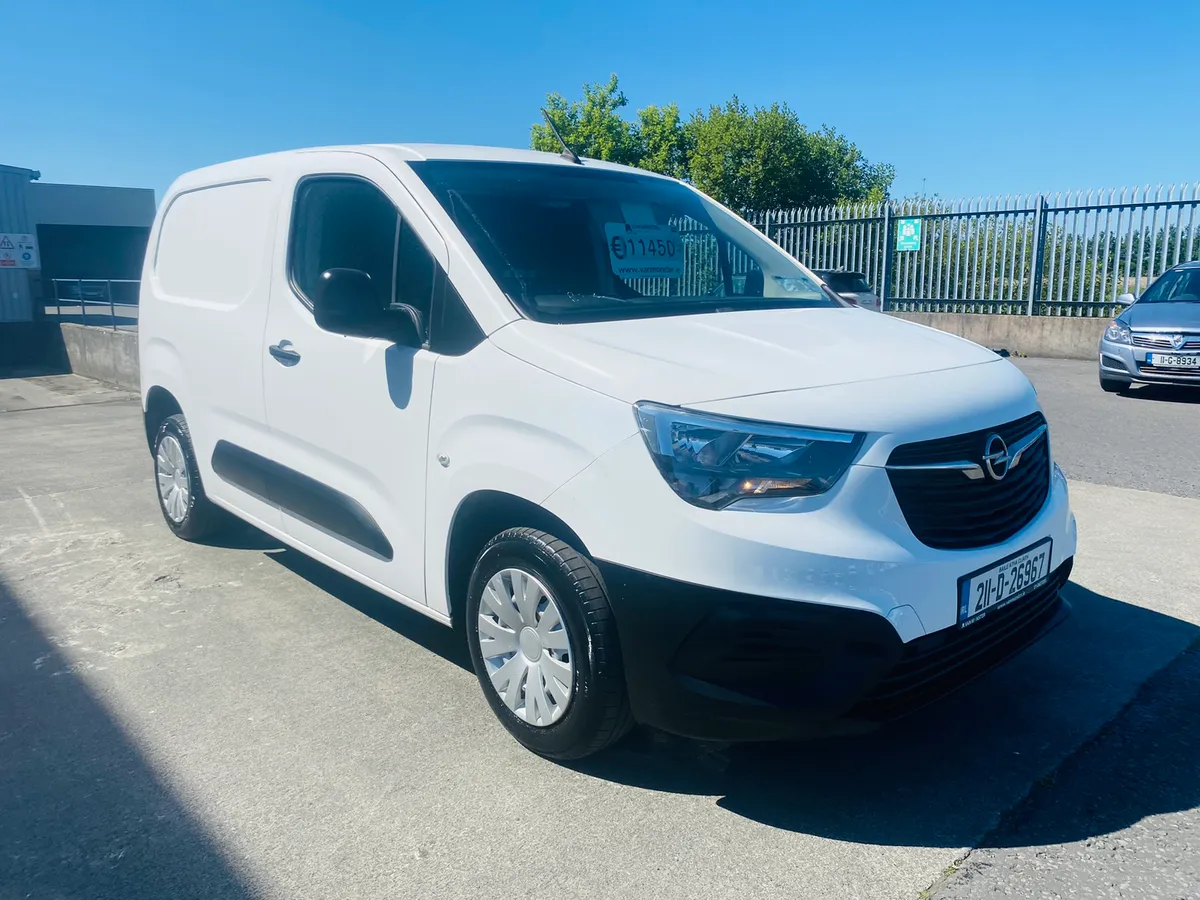 211 Opel Combo 1.5 €11,450 + VAT - Image 3