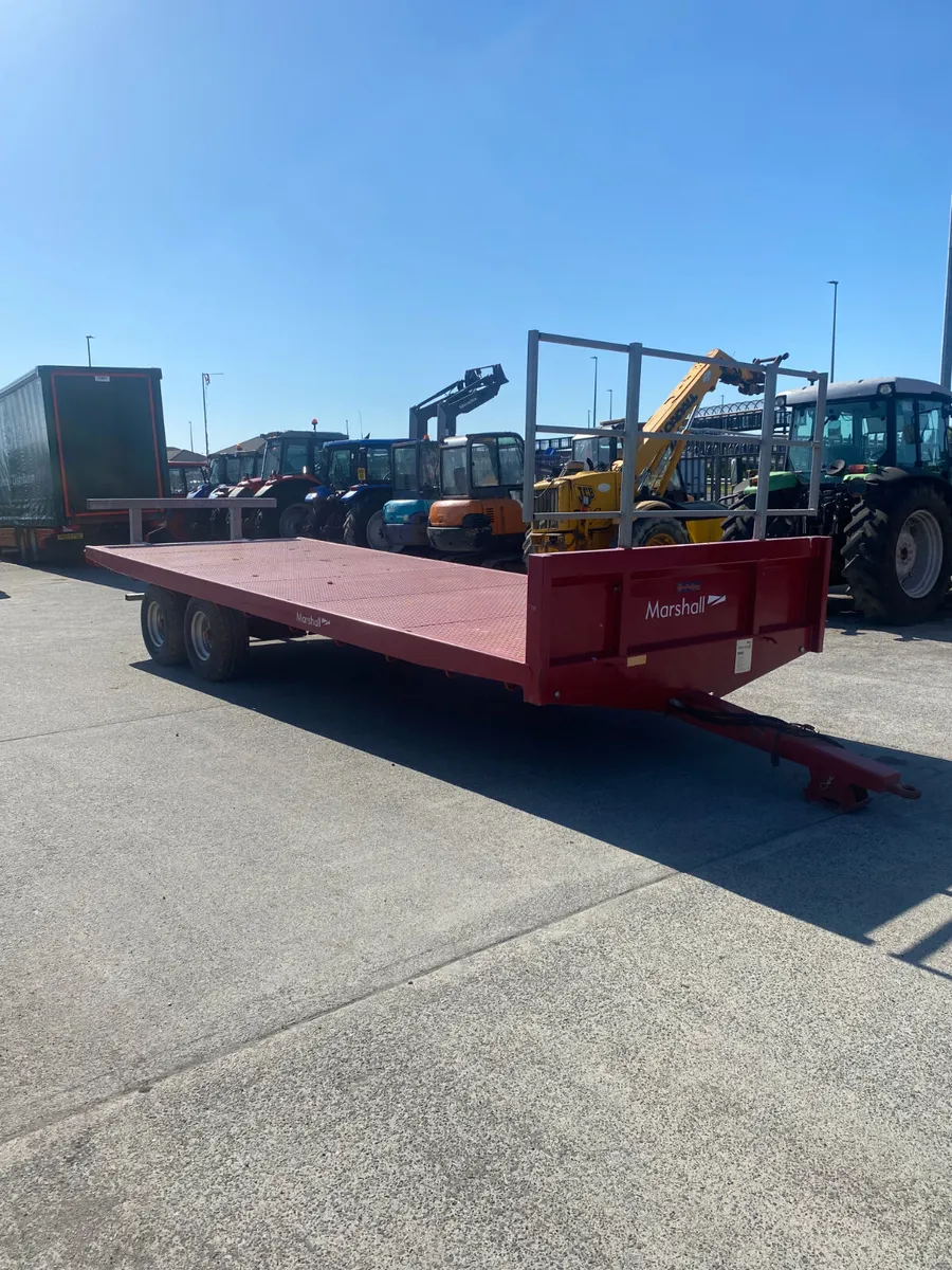 bale trailer - Image 1