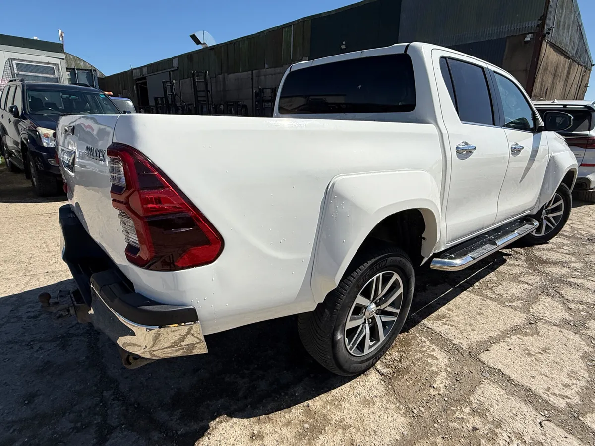 2019 TOYOTA HILUX GR INVINCIBLE - Image 3