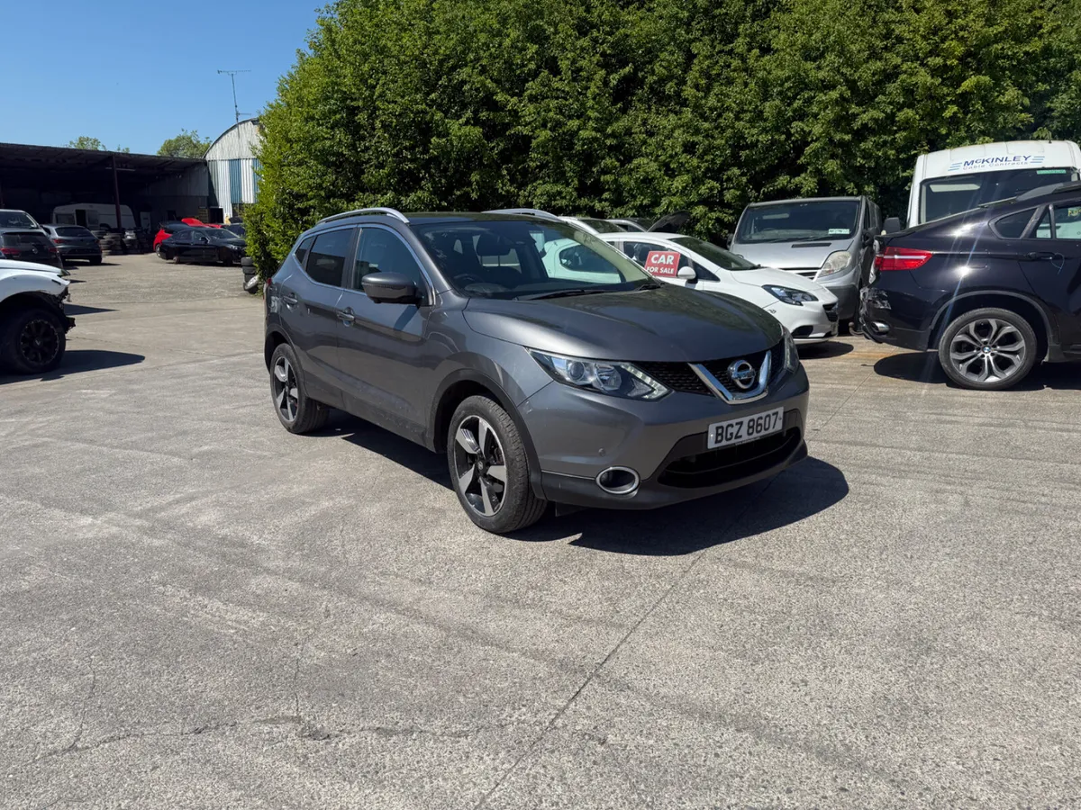 2016 Nissan Qashqai 1.2 PTL Top spec - Image 1
