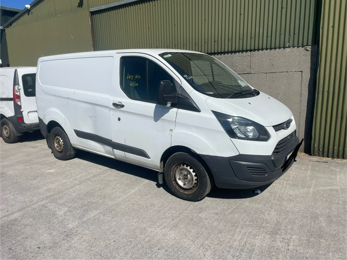 132 Ford transit custom 2.2 for dismantling