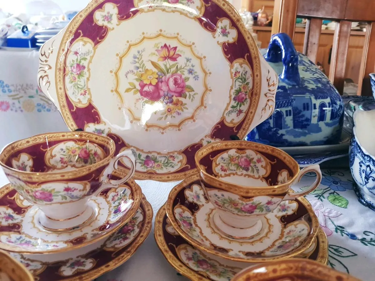 Royal albert Lady Hamilton - Image 3