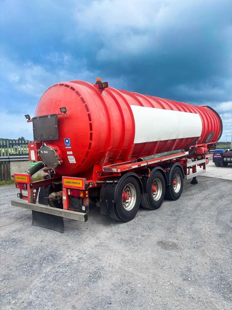 Bulk Alloy Vacuum Tanker - Image 1