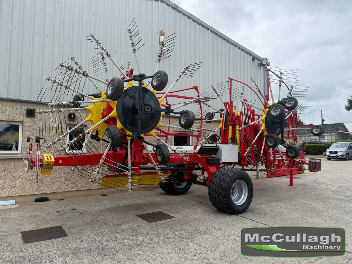 Used Pottinger TOP 1252 Four Rotor Rake - Image 2