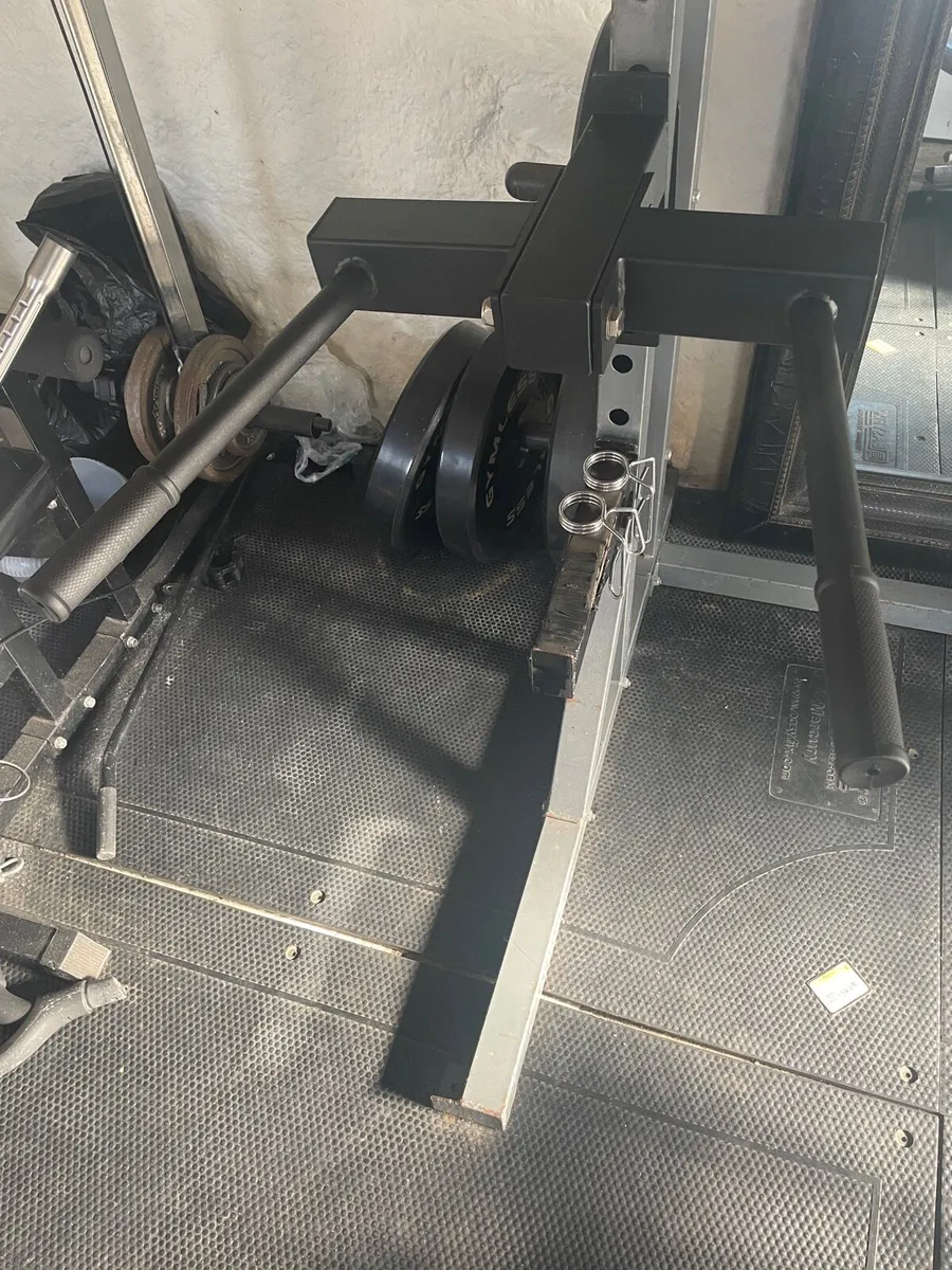 Dip bar attachment for rack - Image 1