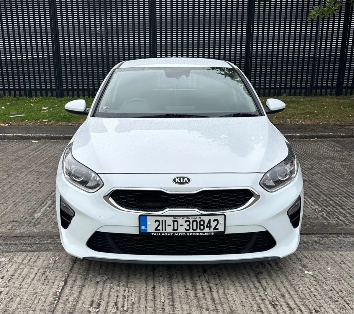 2021 Kia Ceed Commercial - Image 2