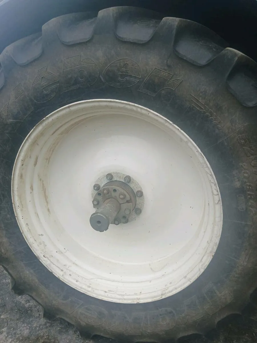 Newholland tyres - Image 4