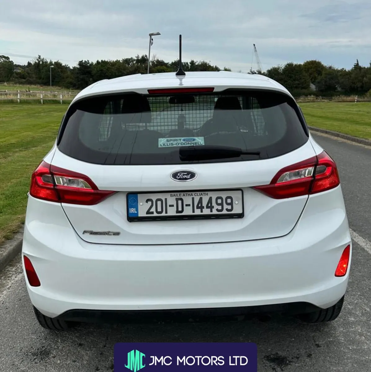 Ford Fiesta  Car Van 2020 - Image 3