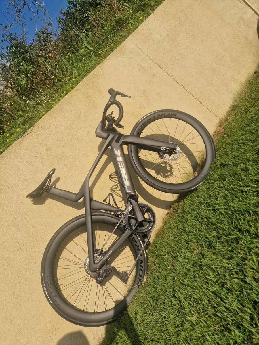 Trek Madone - Image 2