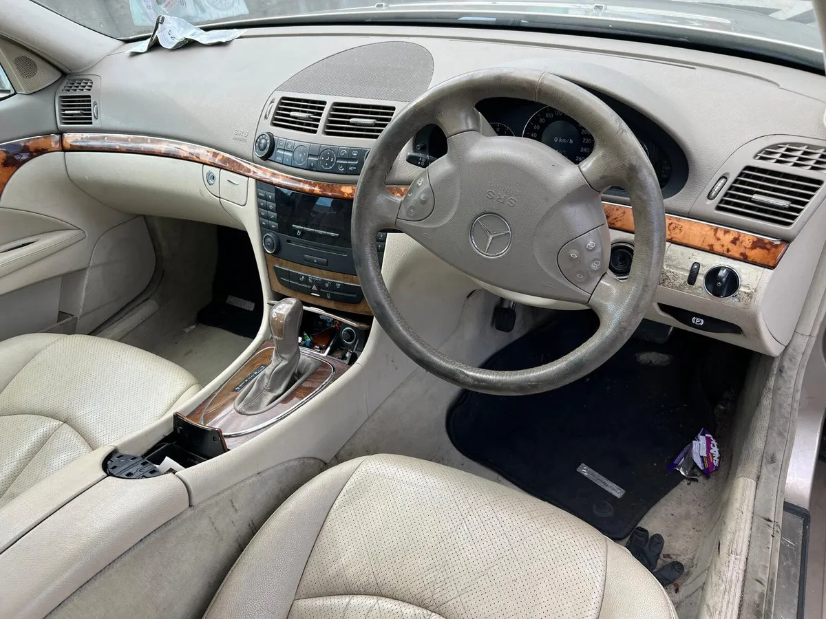 05 MERCEDES E-CLASS Breaking ONLY - Image 2