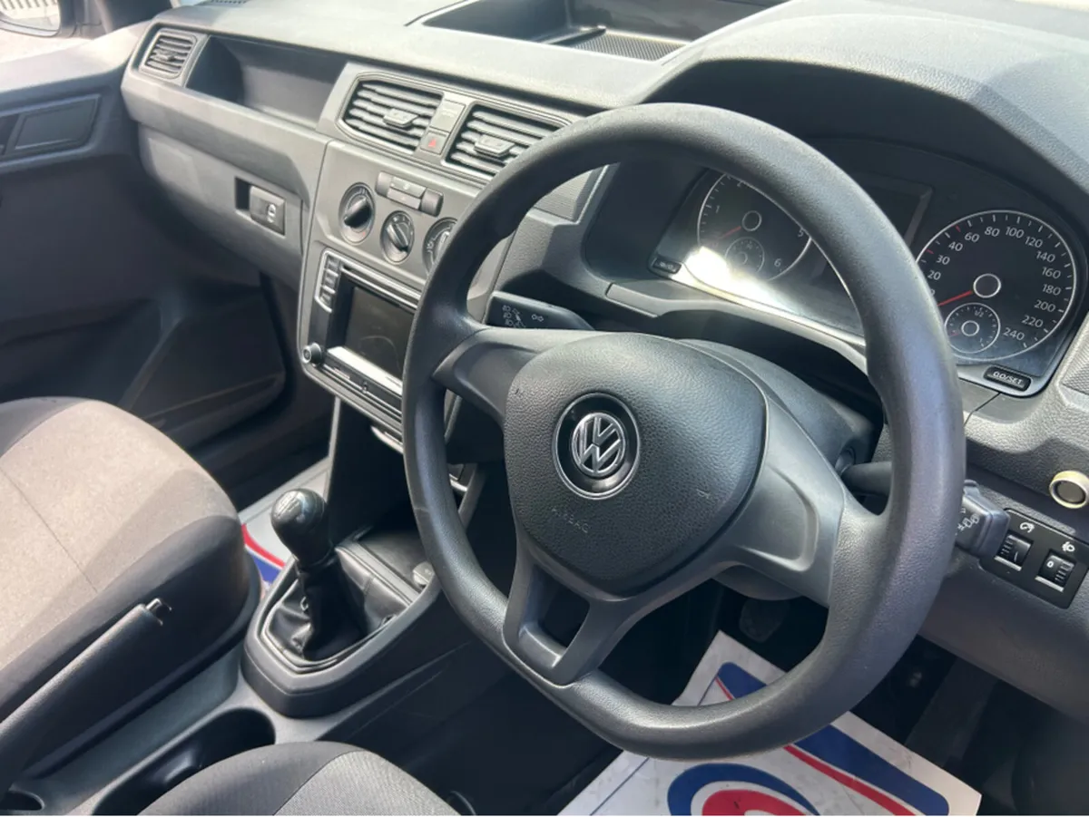 Volkswagen Caddy PVM TDI 102HP MANUAL 5SPEED 5DR - Image 4