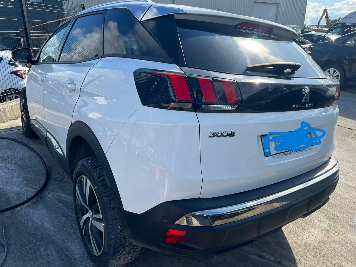 19 PEUGEOT 3008  1.5BLUEHDI ALLURE Breaking only - Image 1