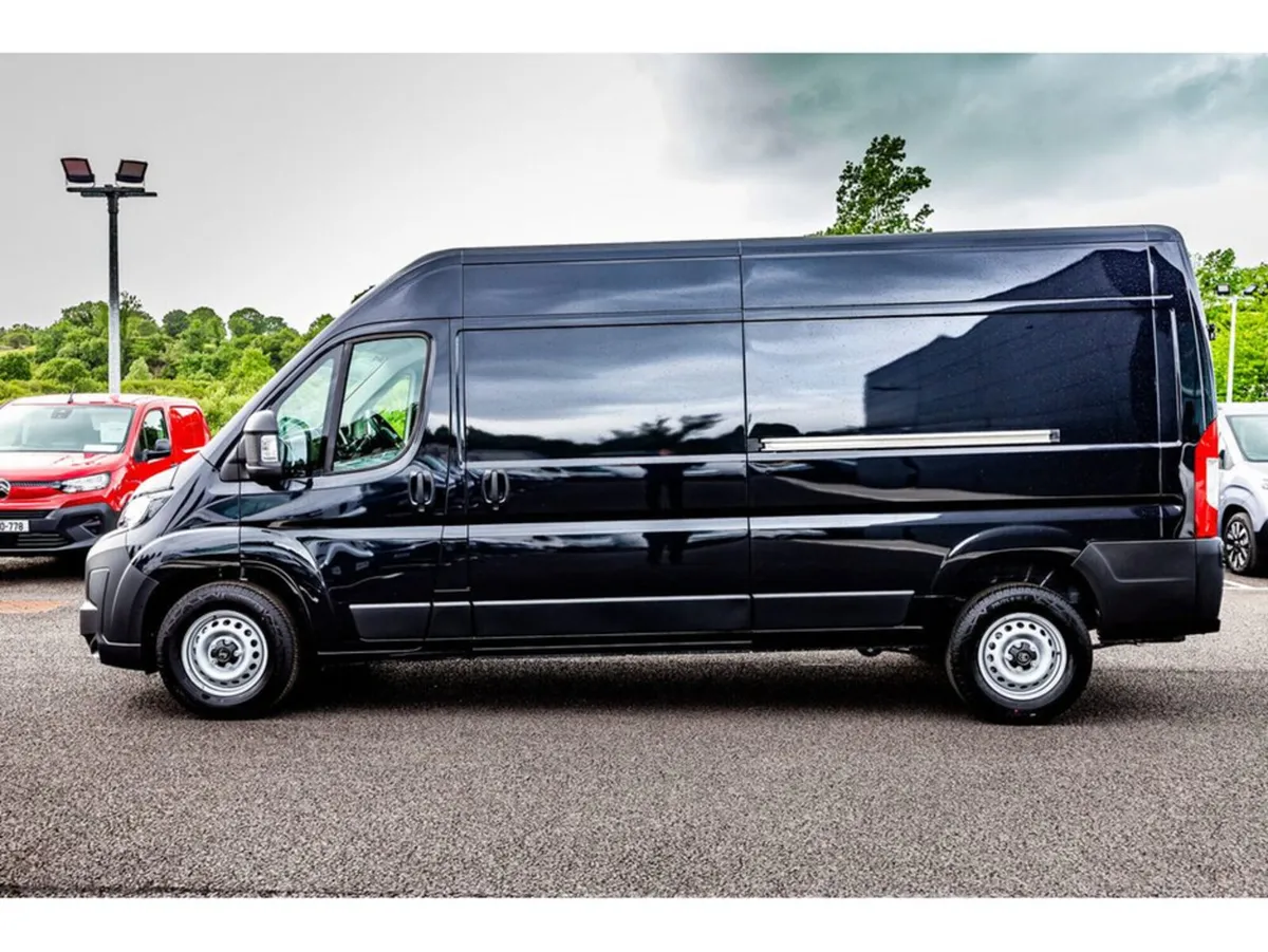 Citroen Relay Enterprise 35 L3H2 2.2 Diesel 140HP - Image 4