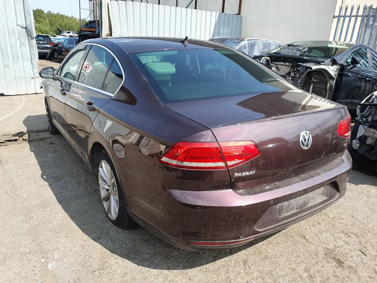 17 VW PASSAT 1.6 TDI FOR BREAKING - Image 4
