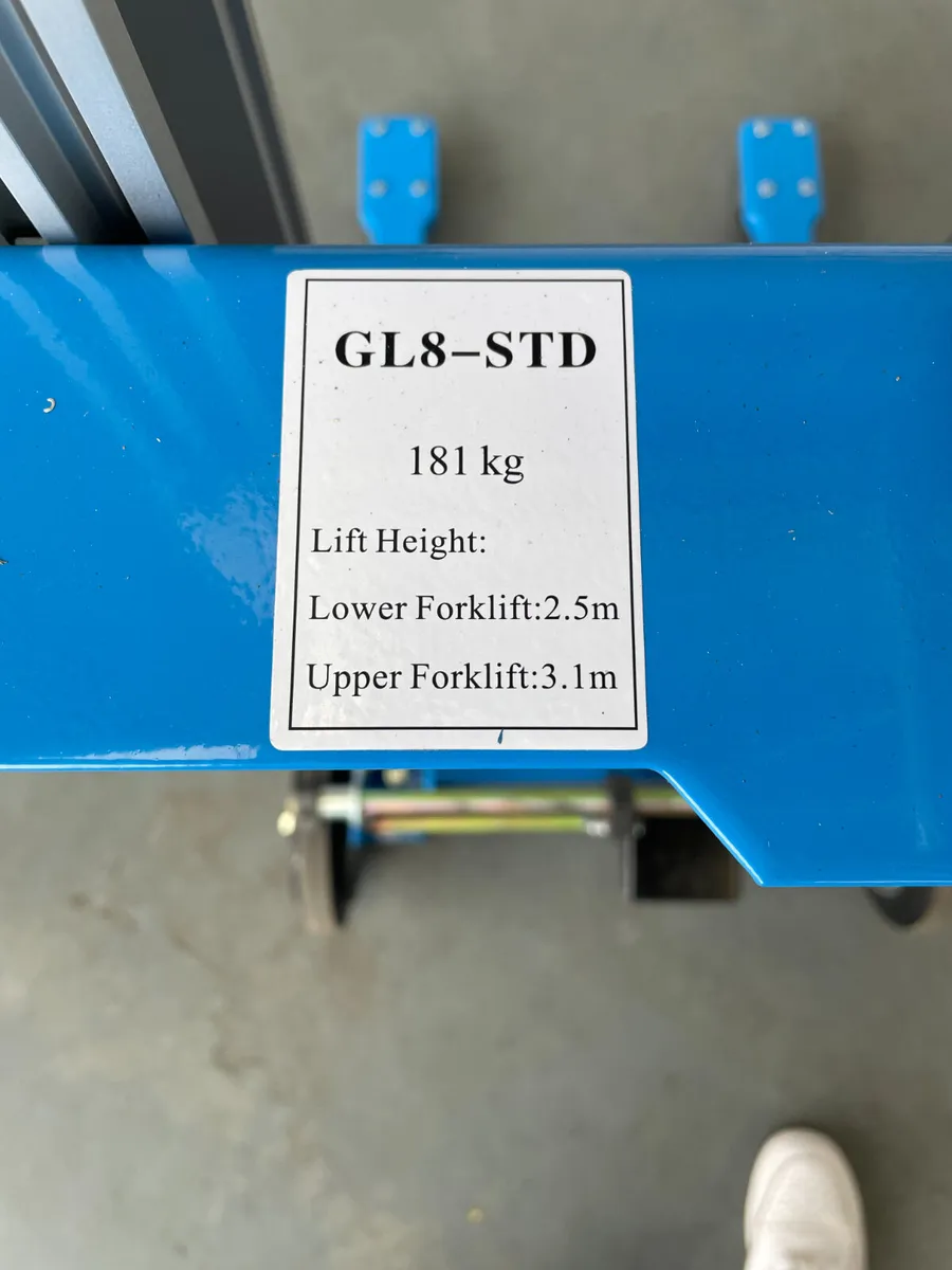 Cherry Picker Material Lift CP GL-8 - Image 3