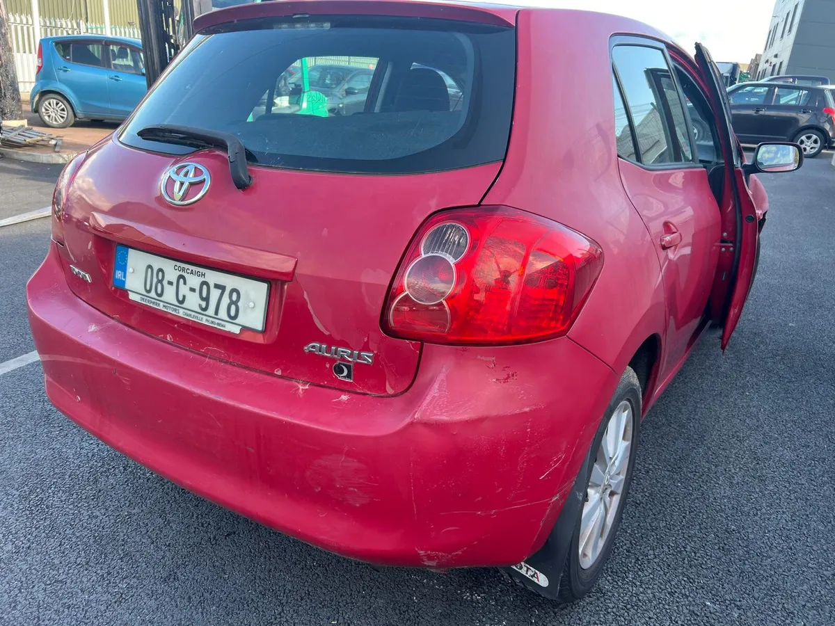 08 TOYOTA AURIS LUNA Breaking only - Image 2