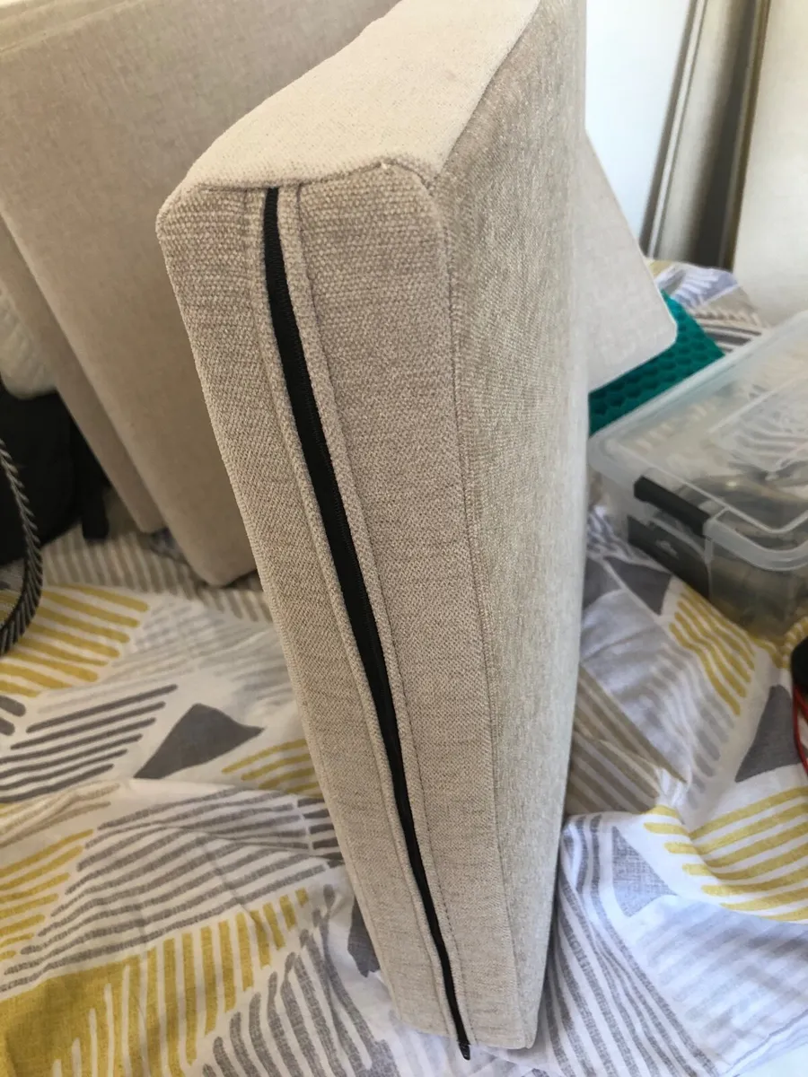 4 Newly Covered Cushions plus 17ft Extra Material - Image 2