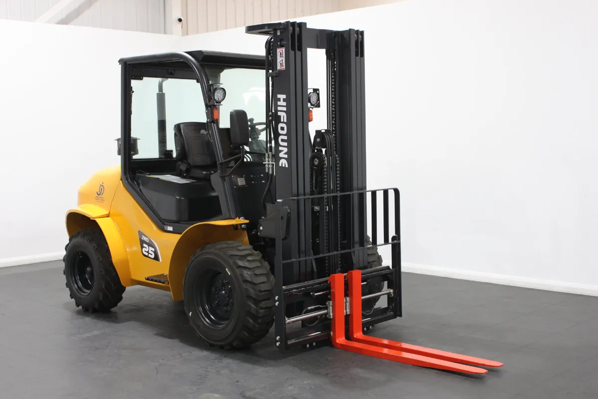 HIFOUNE CPCD25-2WD - Half Cab - Rough Terrain - Image 1