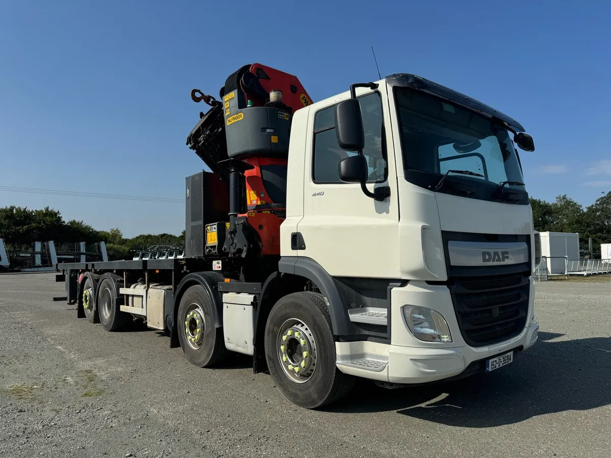 DAF CF440 with Palfinger PK78002-SH Crane - Image 2
