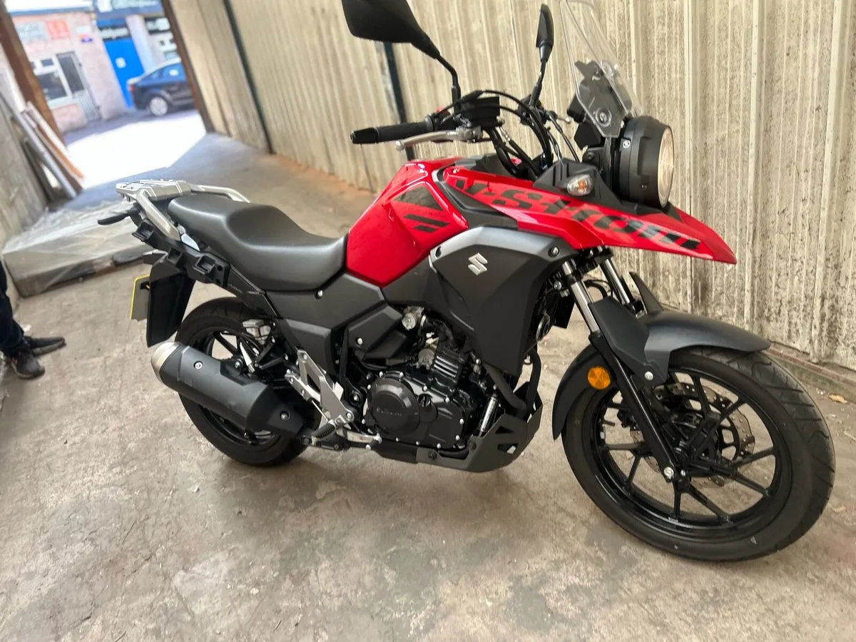 Suzuki 250 V-STROM - Image 1