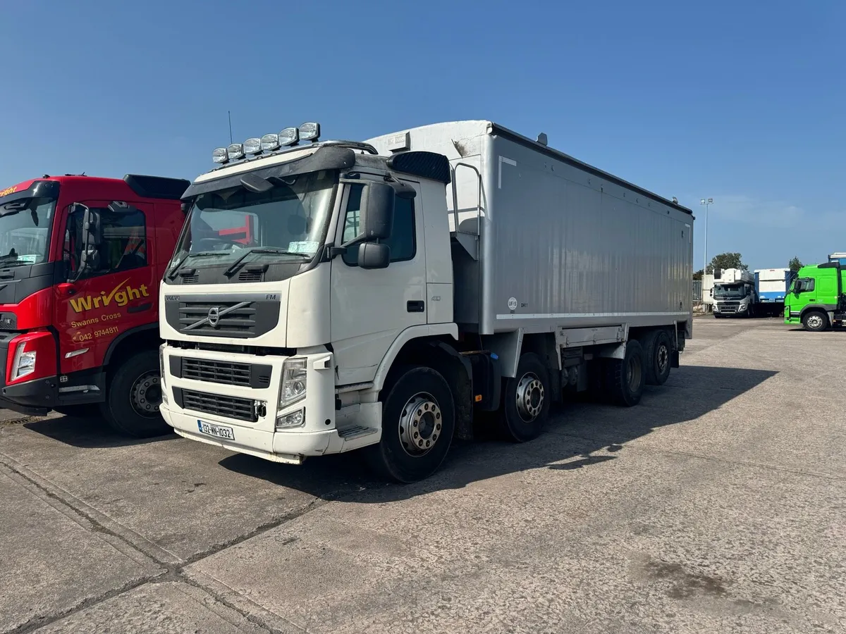Volvo FM410 Bulk Blower - Image 3