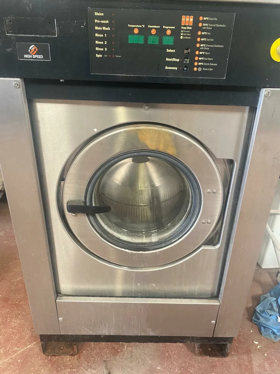 Industrial laundry equipment - Image 1