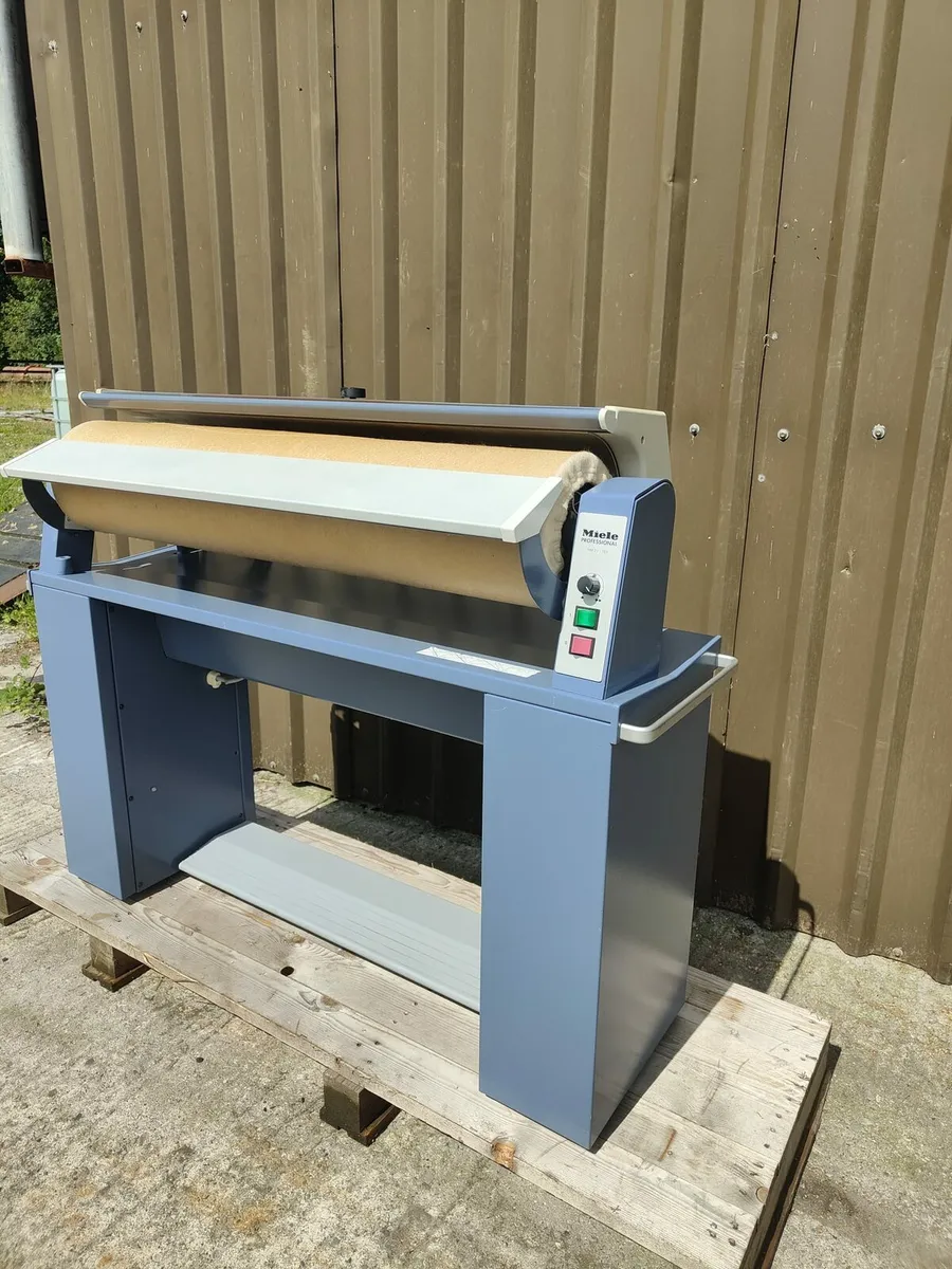 Industrial laundry equipment - Image 4