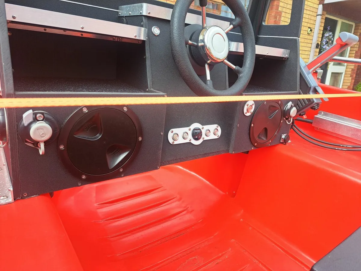 Whaly 370 boat full set ready to use - Image 3