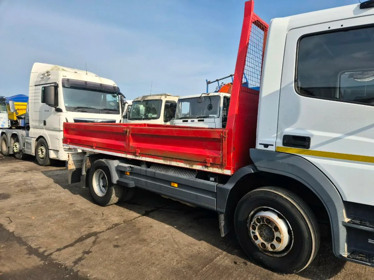 Mercedes 1323 choice of 5 - Image 2