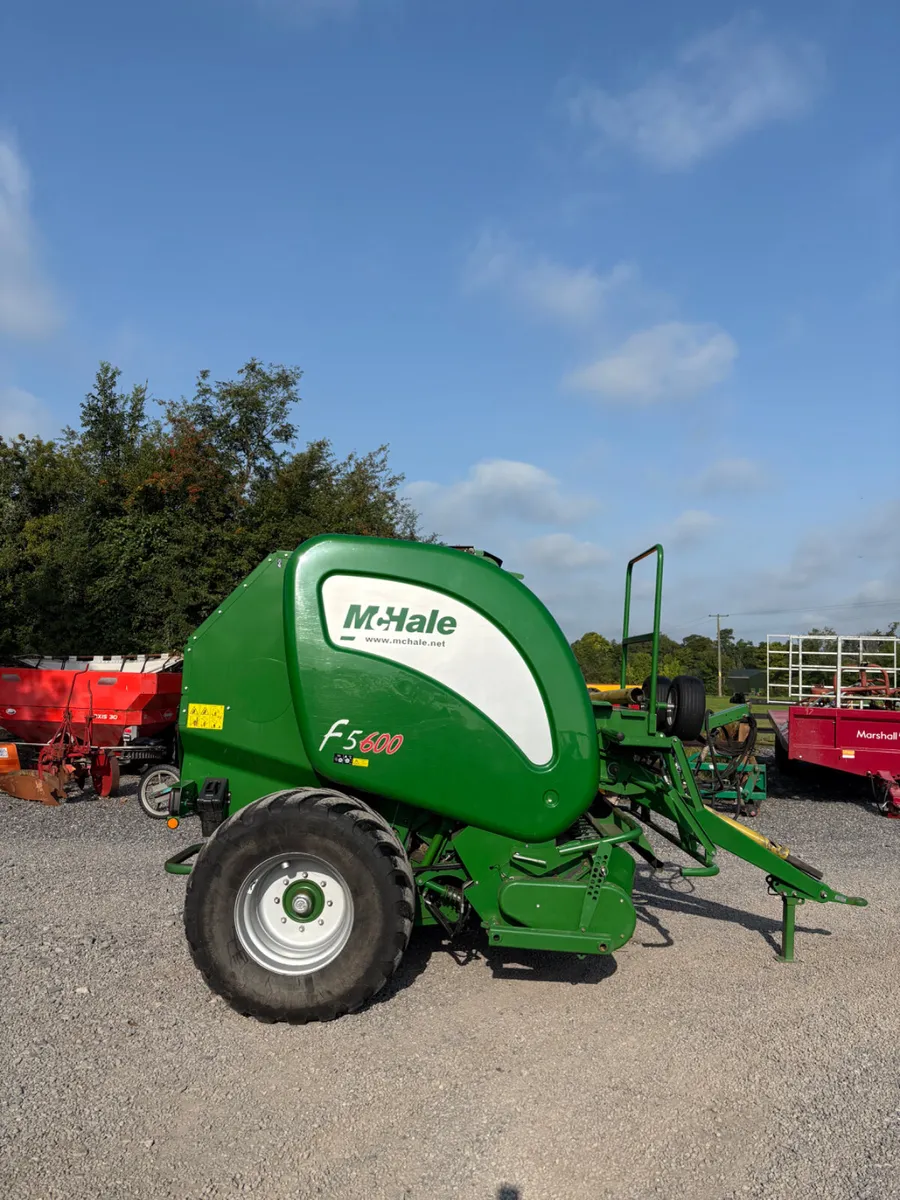 Mchale F5600 Round Bailer - Image 1