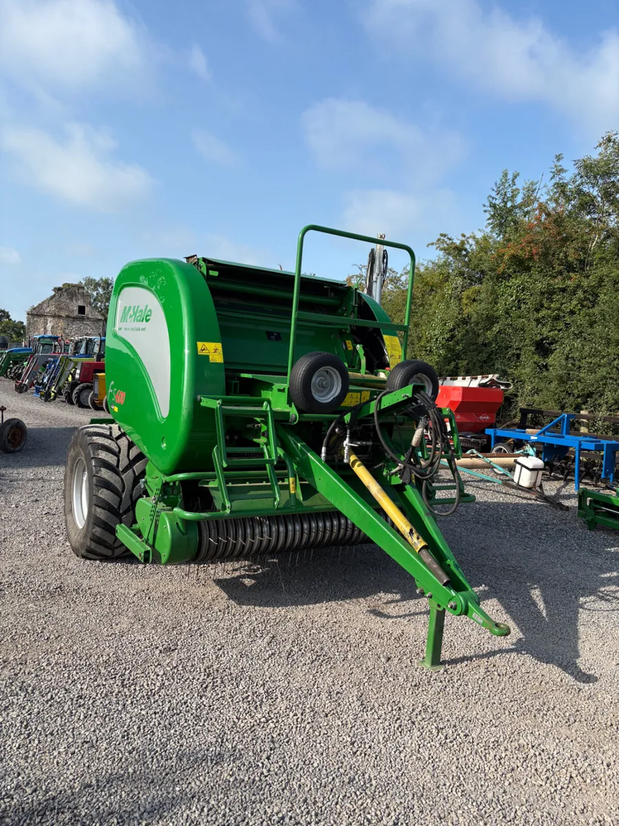 Mchale F5600 Round Bailer - Image 3