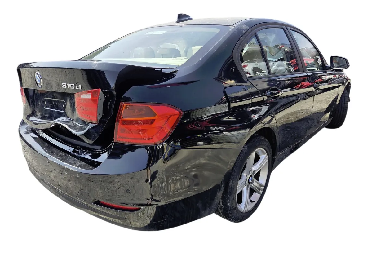 2013 BMW 3 SERIES For Breaking/Dismantling - Image 3