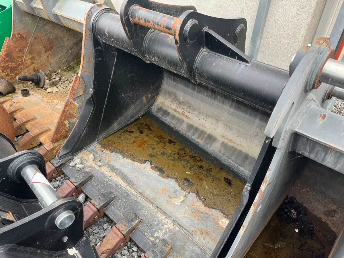Excavator buckets - Image 3