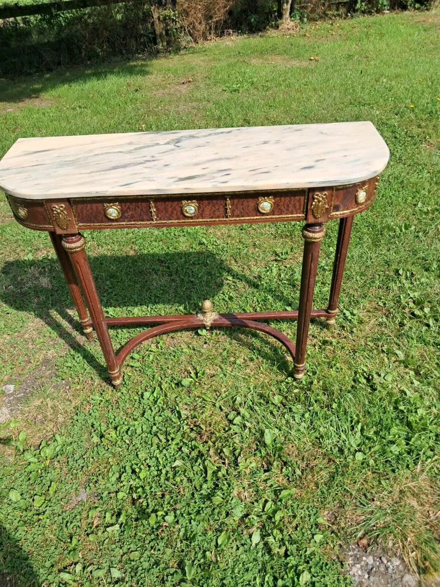 Marble top hall table - Image 1