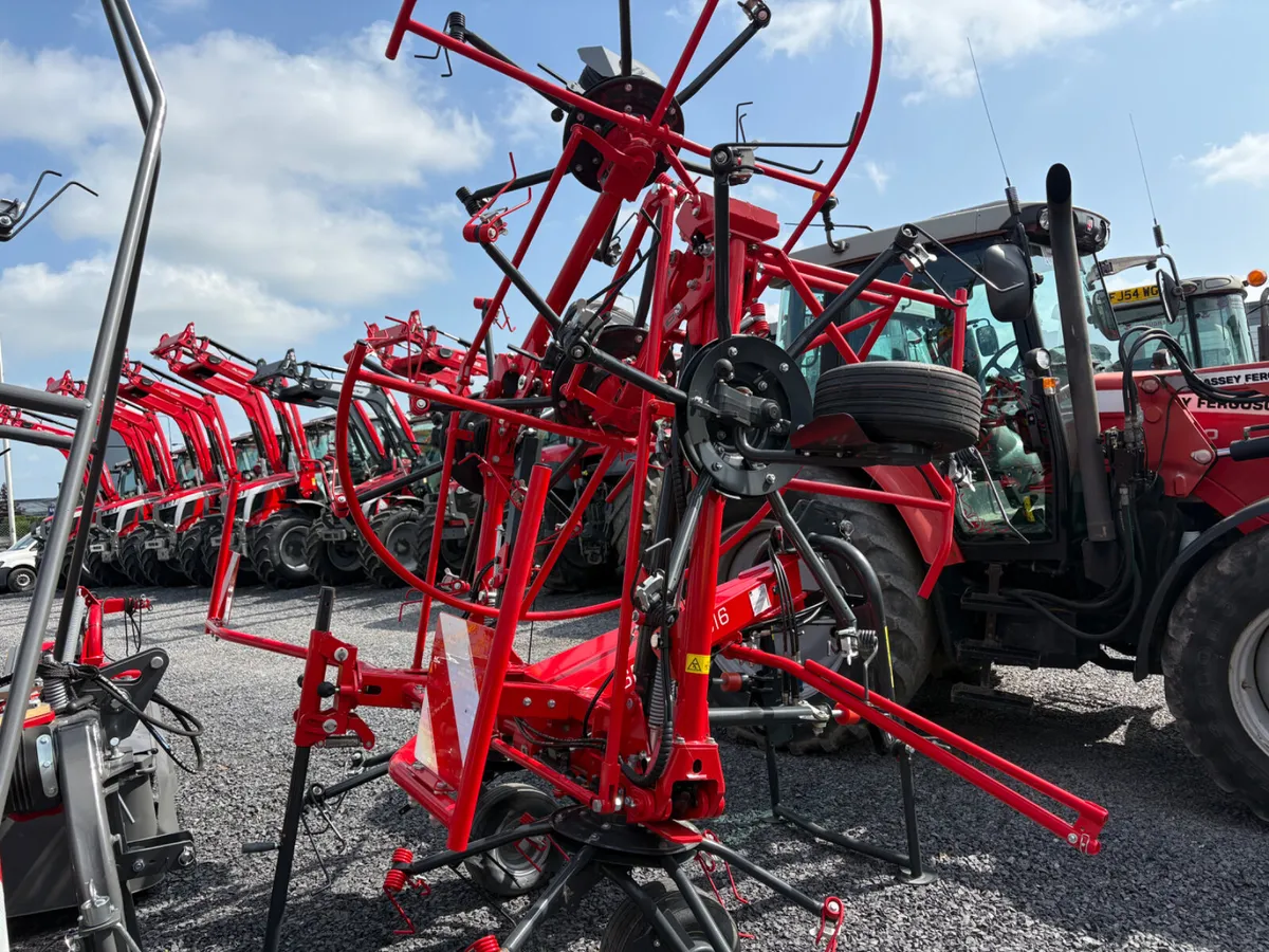 New SIP Hook Tine Tedder - 3 Year Warranty - Image 4