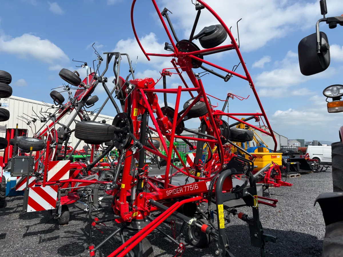 New SIP Hook Tine Tedder - 3 Year Warranty - Image 3