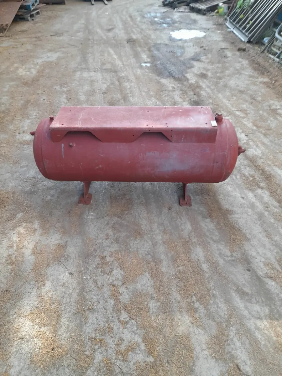 air compressor tank - Image 1
