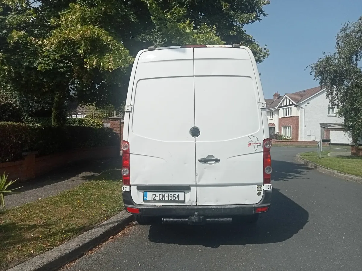 Volkswagen Crafter 2012 - Image 2